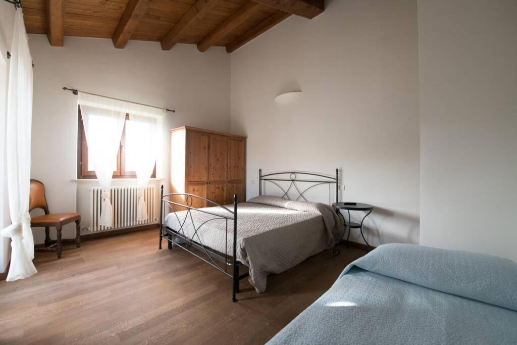 La Casa Vacanza Con Vista Panoramica Sui Vigneti Rotella Exterior photo